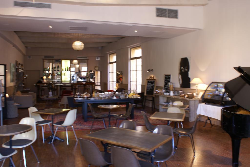 Hotel Les Deux Garcons เอ็ก-ซอง-โพรวองซ์ ภายนอก รูปภาพ