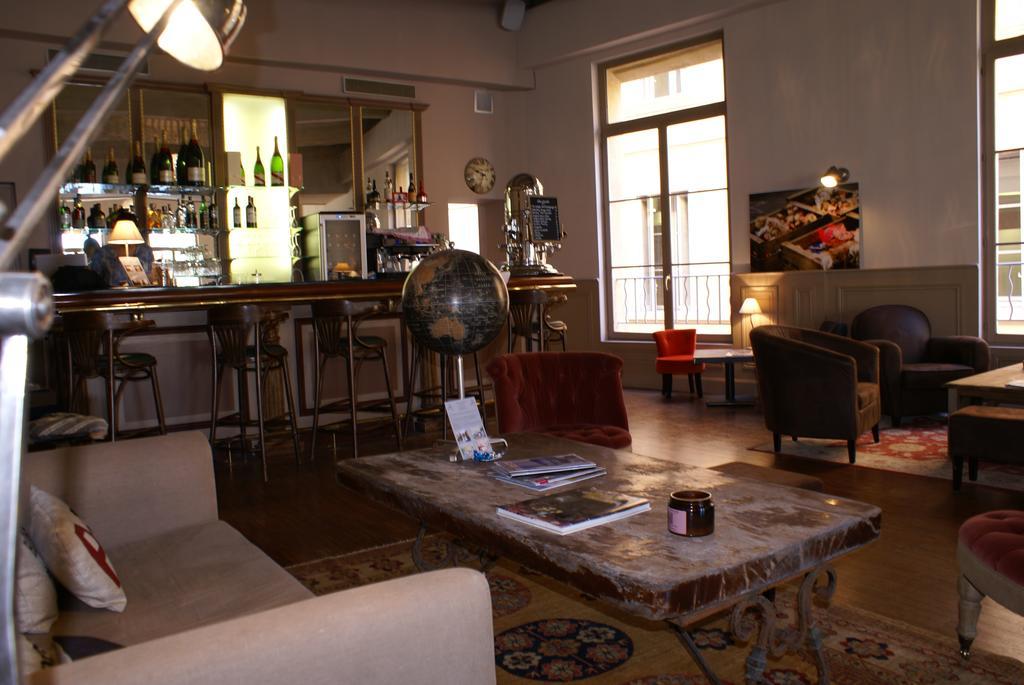 Hotel Les Deux Garcons เอ็ก-ซอง-โพรวองซ์ ภายนอก รูปภาพ